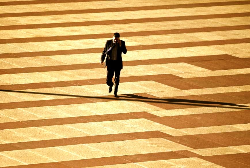 The role of companies in guaranteeing privacy and human rights in the digital realm