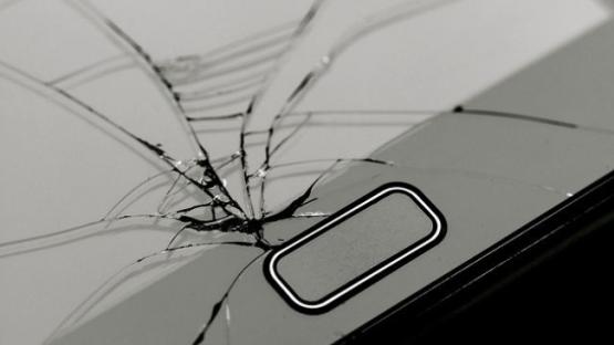 cracked phone screen