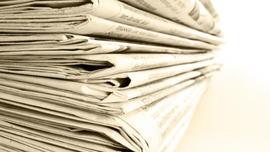 https://pixabay.com/en/newspaper-stack-newspapers-read-568058/