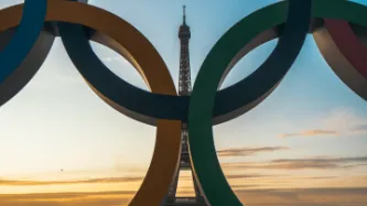 Picture of Eiffel tower with olympics symbol